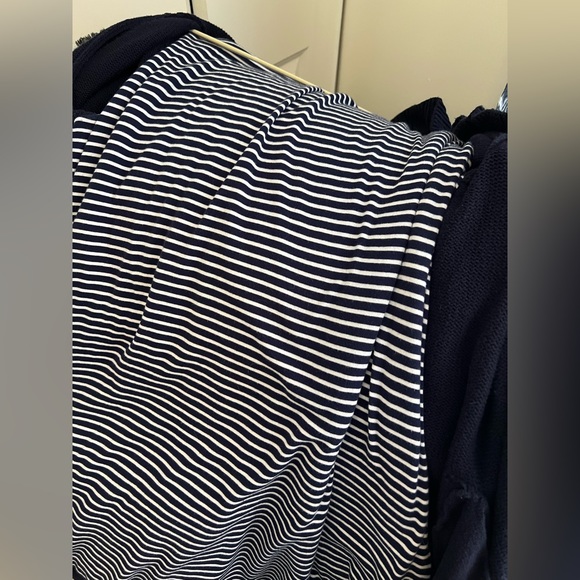 Talbots sweater knit  bathrobe with ruffles. - Picture 9 of 11